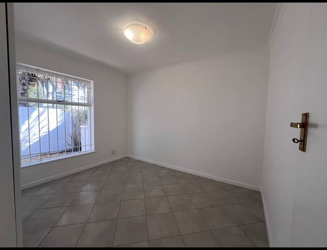2 BEDROOM HOUSE TO LET IN FLAMINGO VLEI